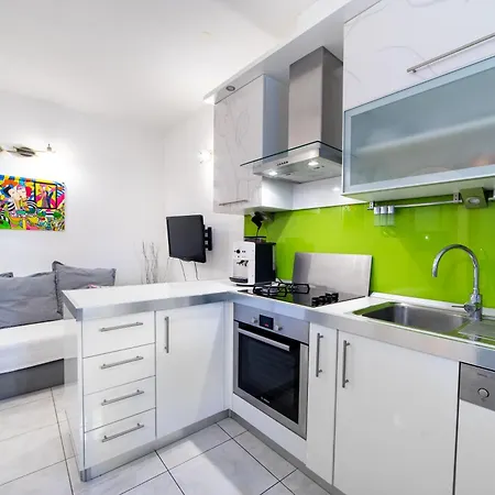 Happy In Center 10 Min Walk From Bacvice Апартаменти Спліт