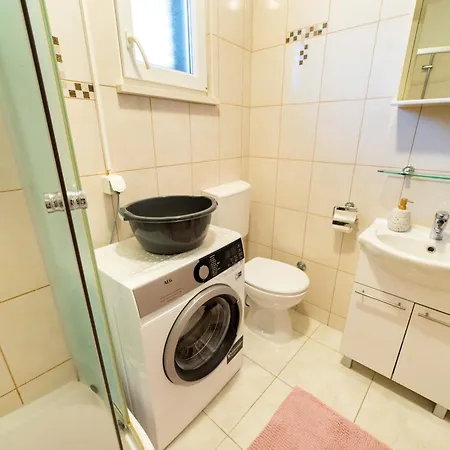 Happy In Center 10 Min Walk From Bacvice 아파트