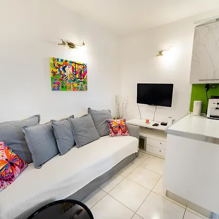 Happy In Center 10 Min Walk From Bacvice