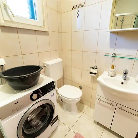 Apartment Happy In Center 10 Min Walk From Bacvice