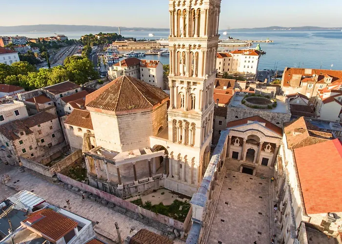 Happy In Center 10 Min Walk From Bacvice Split